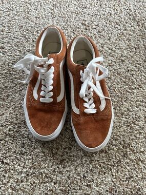 Carmel suede size 7 vans